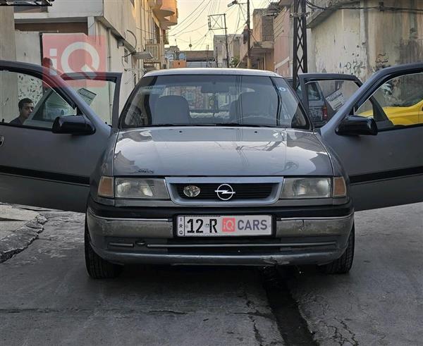ئۆپڵ ڤێکترا 1993  بۆ فرۆشتن لە عێراق - موسڵ